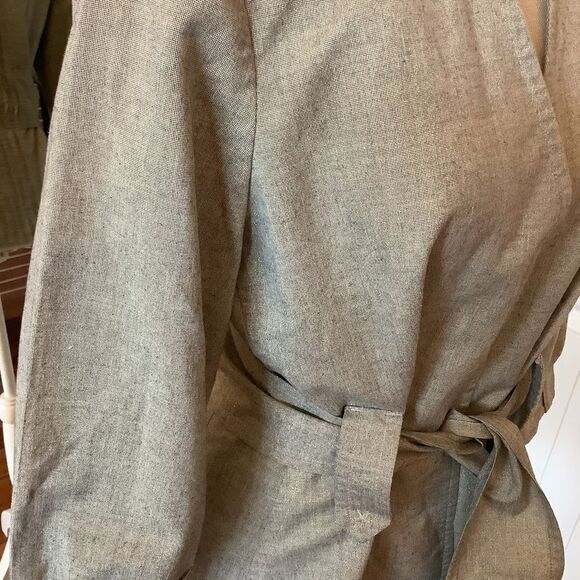 Attention Shimmery Belted Jacket ✨😎 - Picture 3 of 6